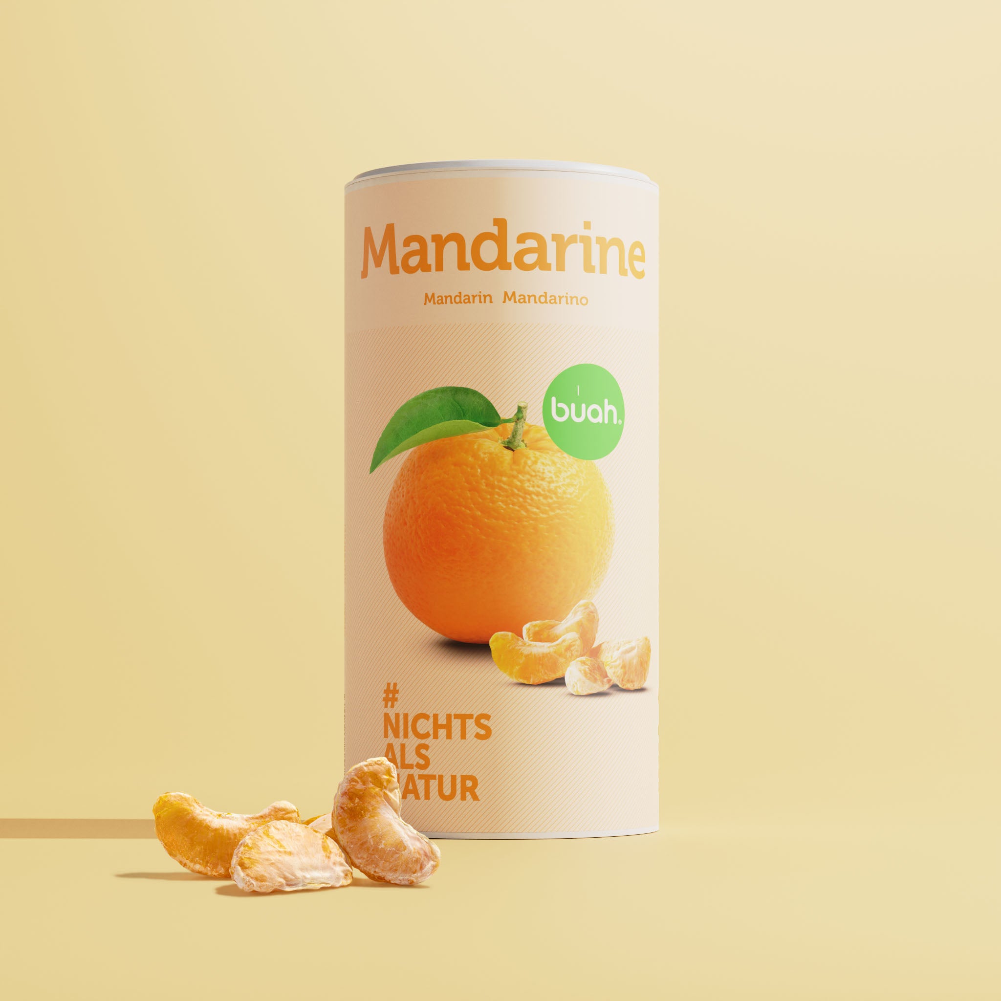 Große Dose buah Mandarine mit vakuumgetrockneten Mandarinen Stücken im Vordergrund